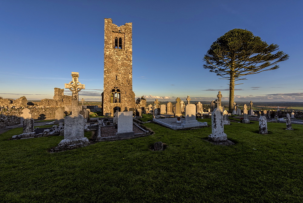 Hill of Slane, County Meath, Leinster, Republic of Ireland, Europe