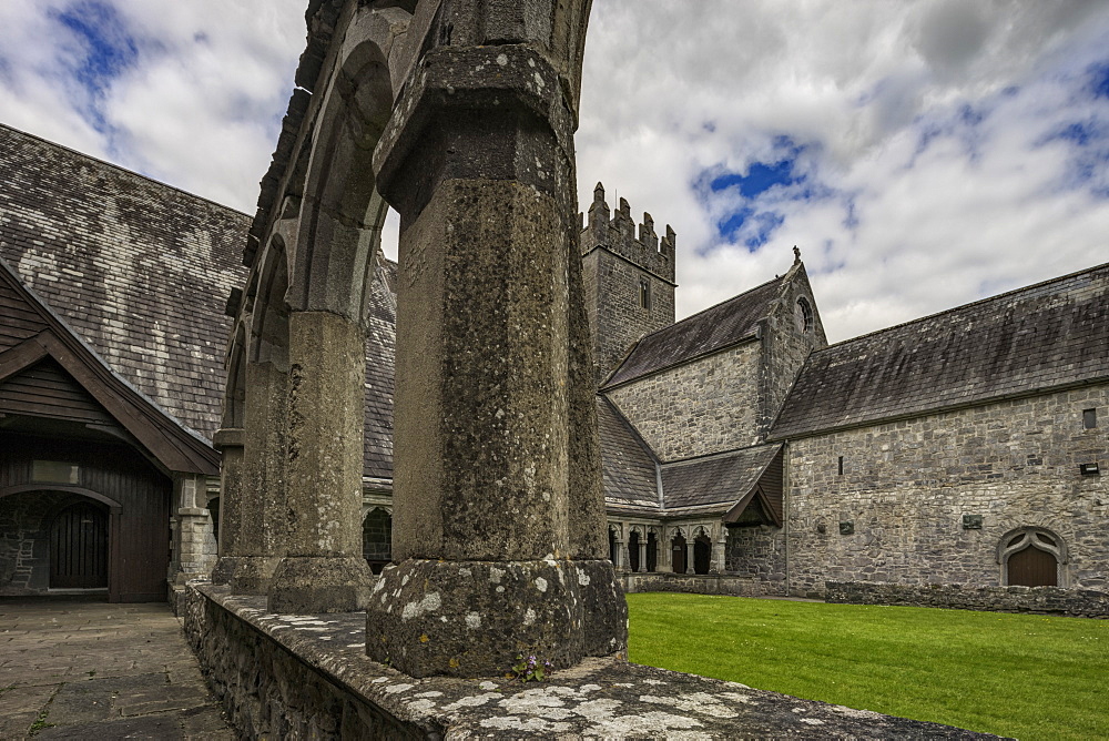 Holy Cross Abbey, County Tipperary, Munster, Republic of Ireland, Europe