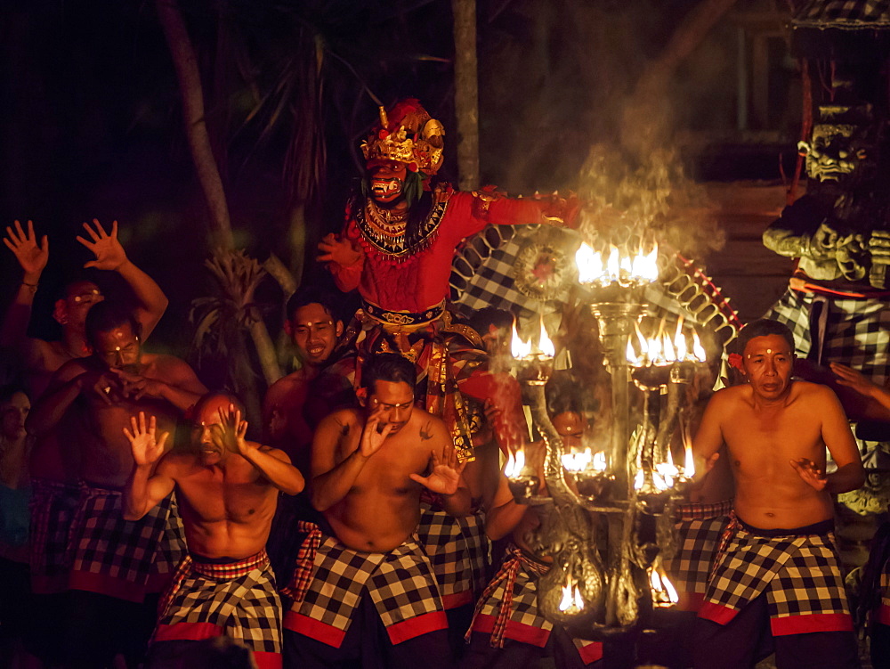 Dancers in Ubud, Bali, Indonesia, Southeast Asia, Asia