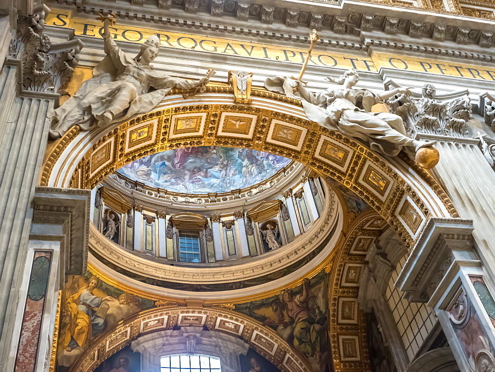 Interior, St. Peter's Basilica, Vatican City, Rome, Lazio, Italy, Europe