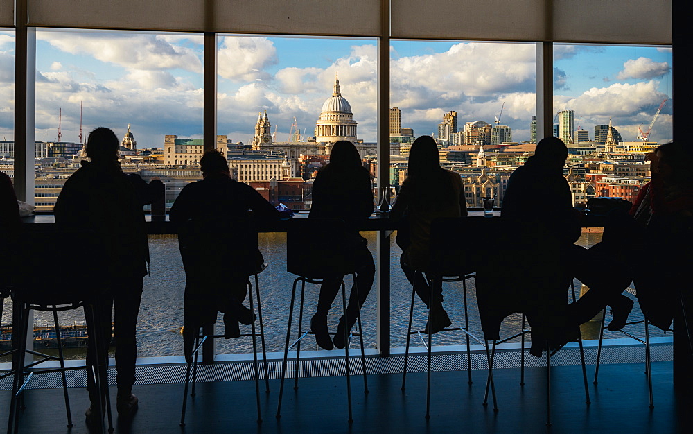 St. Paul's and London skyline, London, England, United Kingdom, Europe