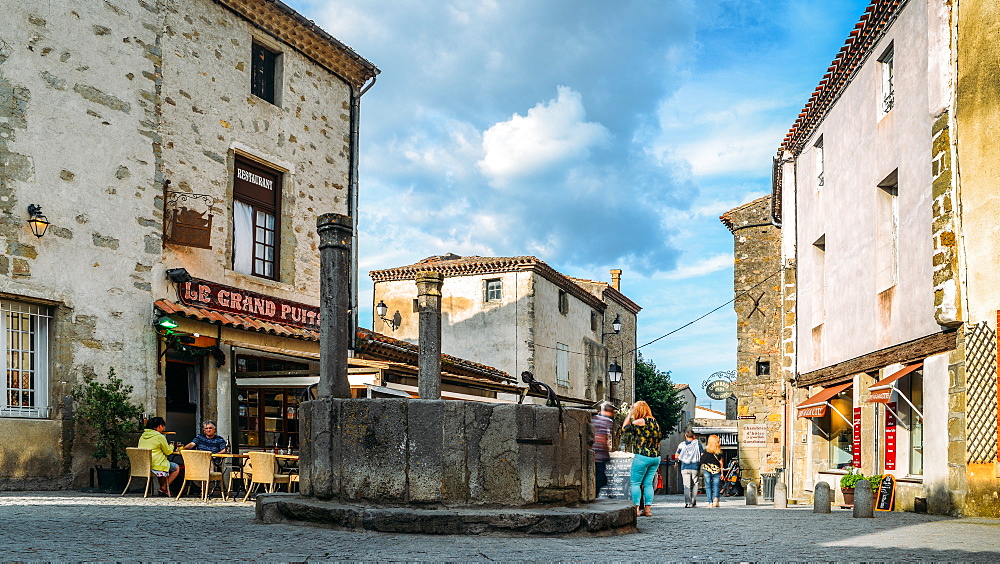 Restaurant terrace in Carcassonne, UNESCO World Heritage Site, Languedoc, France, Europe