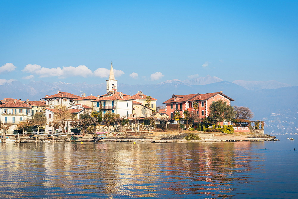 Isola dei Pescatori, an island in Lake Maggiore, Piedmont, Italian Lakes, Italy, Europe