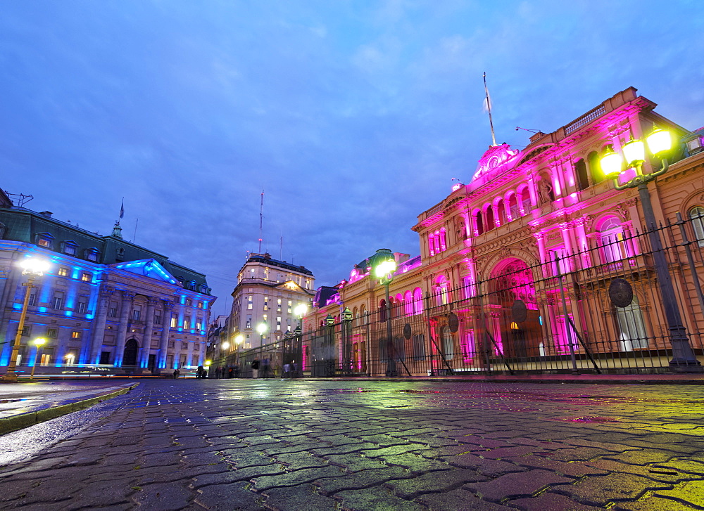 Twilight view of the Casa Rosada and Banco de la Nacion, City of Buenos Aires, Buenos Aires Province, Argentina, South America