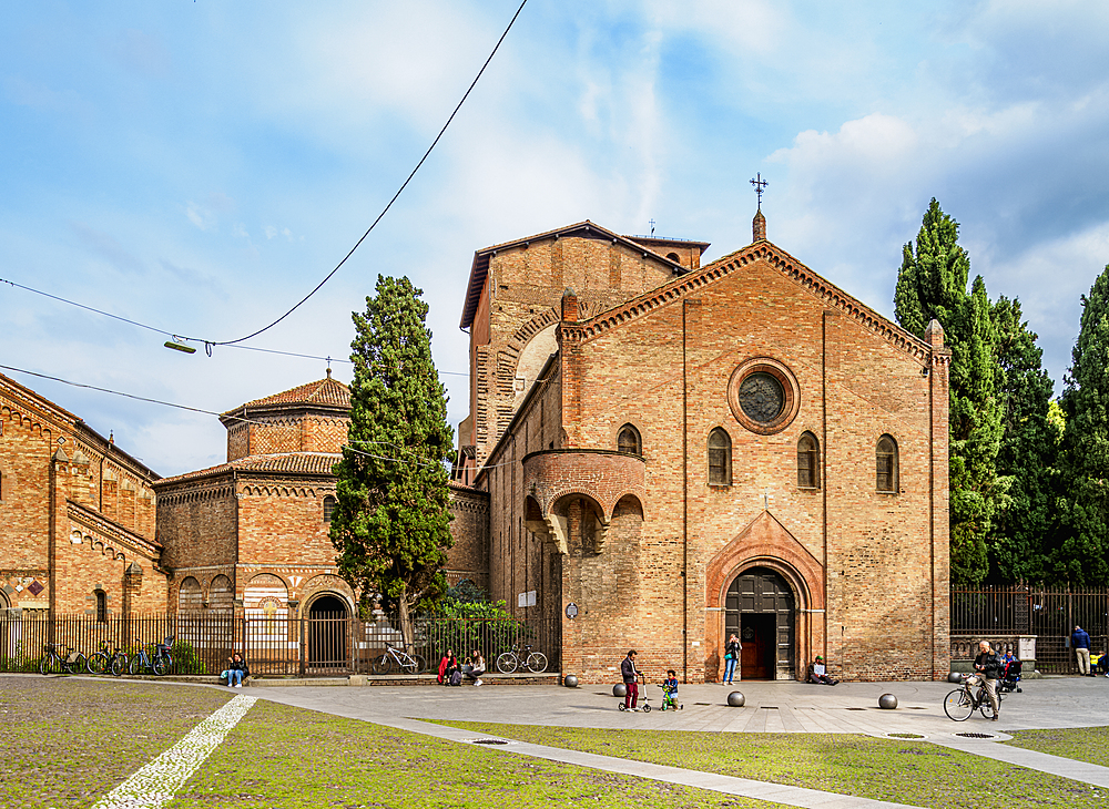 Basilica and Sanctuary of Santo Stefano, Bologna, Emilia-Romagna, Italy, Europe