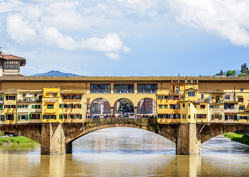 Ponte Vecchio and Arno River, Florence, UNESCO World Heritage Site, Tuscany, Italy, Europe