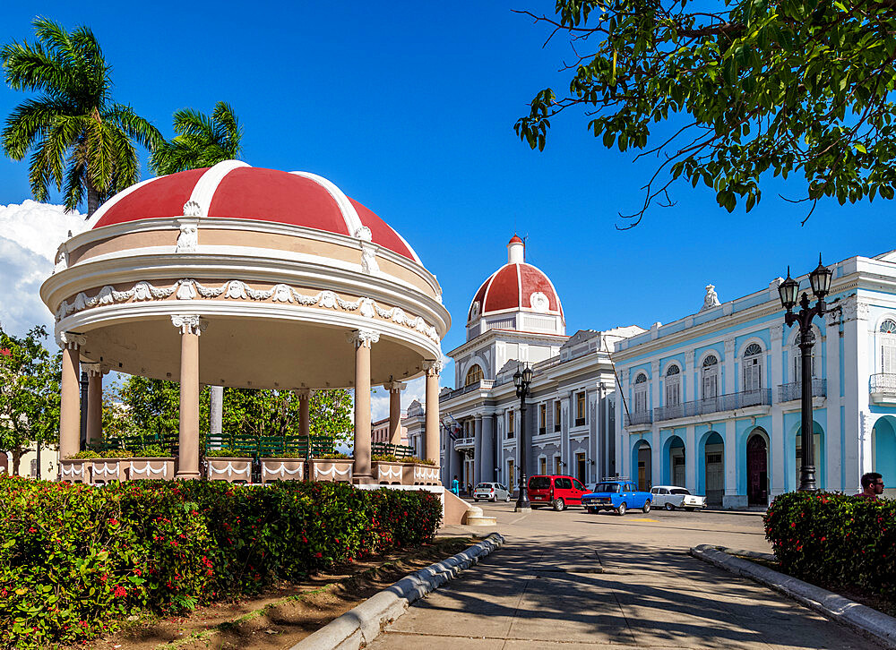 Jose Marti Park and Palacio de Gobierno, Main Square, Cienfuegos, UNESCO World Heritage Site, Cienfuegos Province, Cuba, West Indies, Caribbean, Central America