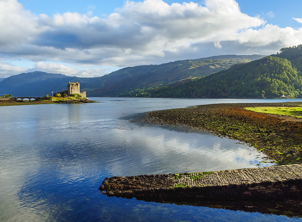 View of Eilean Donan Castle, Dornie, Highlands, Scotland, United Kingdom, Europe