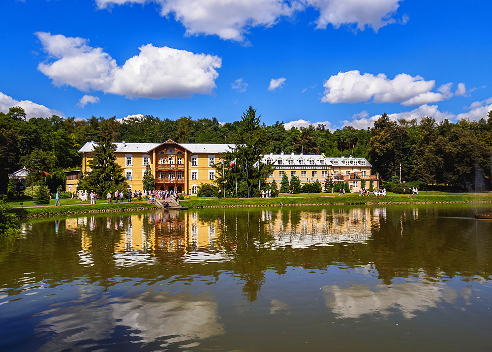 Park and Sanatorium Ksiaze Jozef, Naleczow Spa Town, Lublin Voivodeship, Poland, Europe