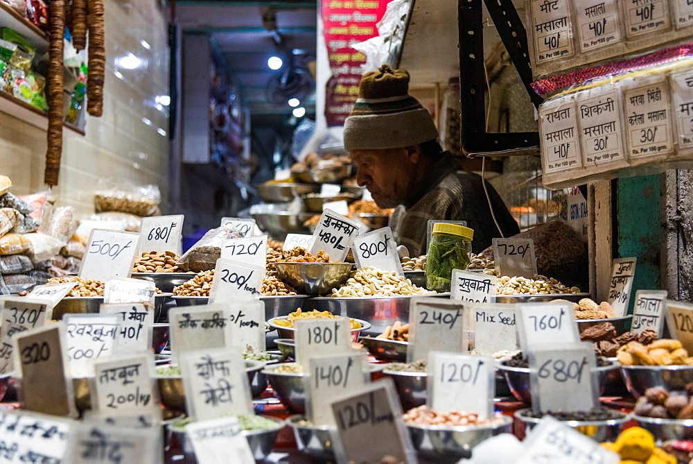 Chandni Chowk Spice market, Old Delhi, India, Asia