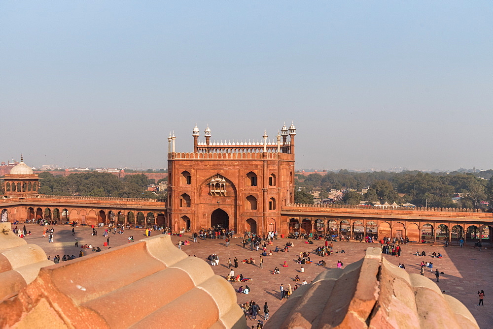 View of The Red Fort from Jama Masjid, Old Delhi, India, Asia