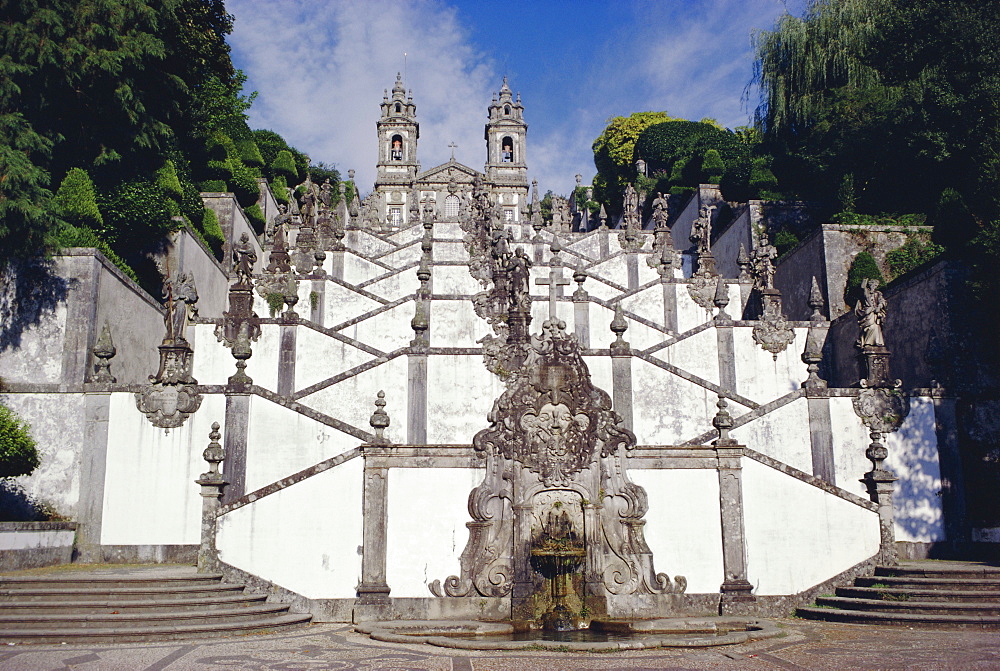 Santuary staircase 1723, from halfway point, Bom Jesus do Monte, Braga, Minho, Portugal, Europe