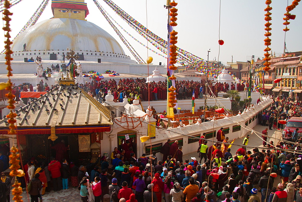 Tibetan Buddhist devotees at Boudhanath Stupa, UNESCO World Heritage Site, Kathmandu, Nepal, Asia