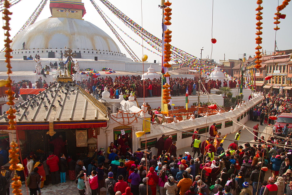 Tibetan people at Boudhanath Stupa (Bodhnath Stupa), UNESCO World Heritage Site, Kathmandu, Nepal, Asia