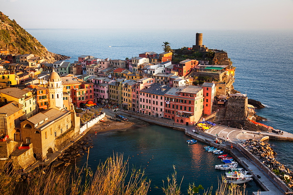 Vernazza in sunset light, Cinque Terre National Park, UNESCO World Heritage Site, Liguria, Italy, Mediterranean, Europe