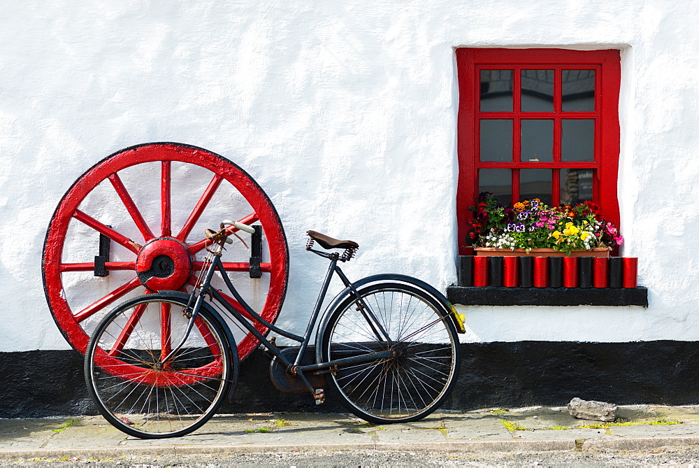 Irish country pub in Donegal, Ulster, Republic of Ireland, Europe