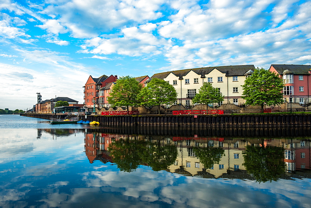 The Quay (Quayside) in Exeter in early morning, Exeter, Devon, England, United Kingdom, Europe