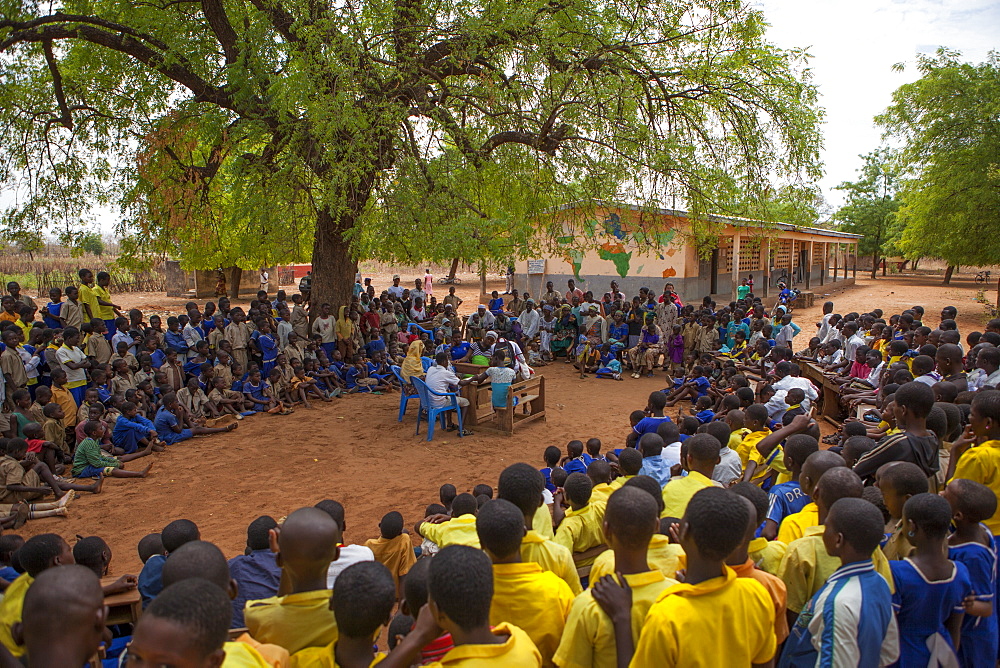 Students at a junior High School watch a play about teenage pregnancy put on by the schools Gender Club, Ghana, West Africa, Africa