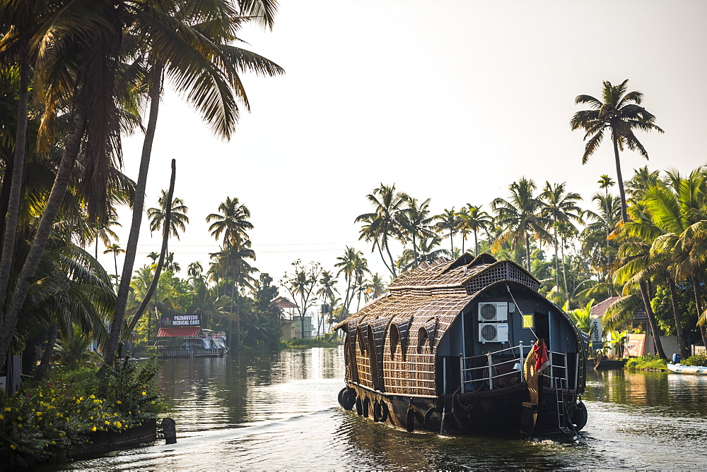 Houseboat in the backwaters near Alleppey (Alappuzha), Kerala, India, Asia