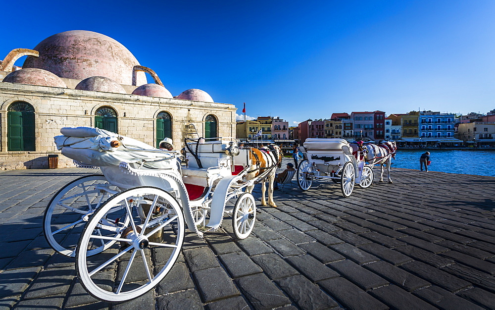 Horse carriages Mosque, Venetian Harbour, Chania, Crete, Greek Islands, Greece, Europe