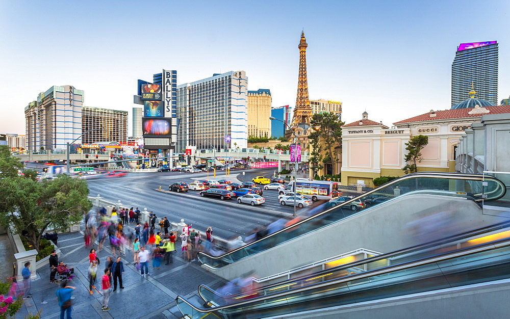 View of the Paris Eiffel Tower and Ballys Hotel and Casino, The Strip Las Vegas Boulevard, Las Vegas, Nevada, United States of America, North America