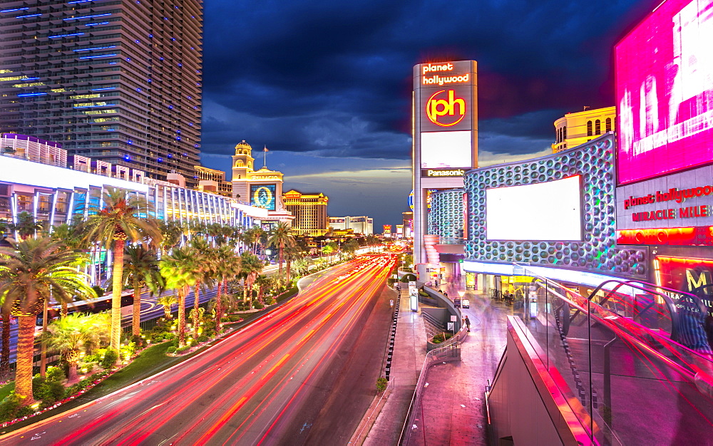 Planet hollywood at night, The Strip, Las Vegas Boulevard, Las Vegas, Nevada, United States of America, North America