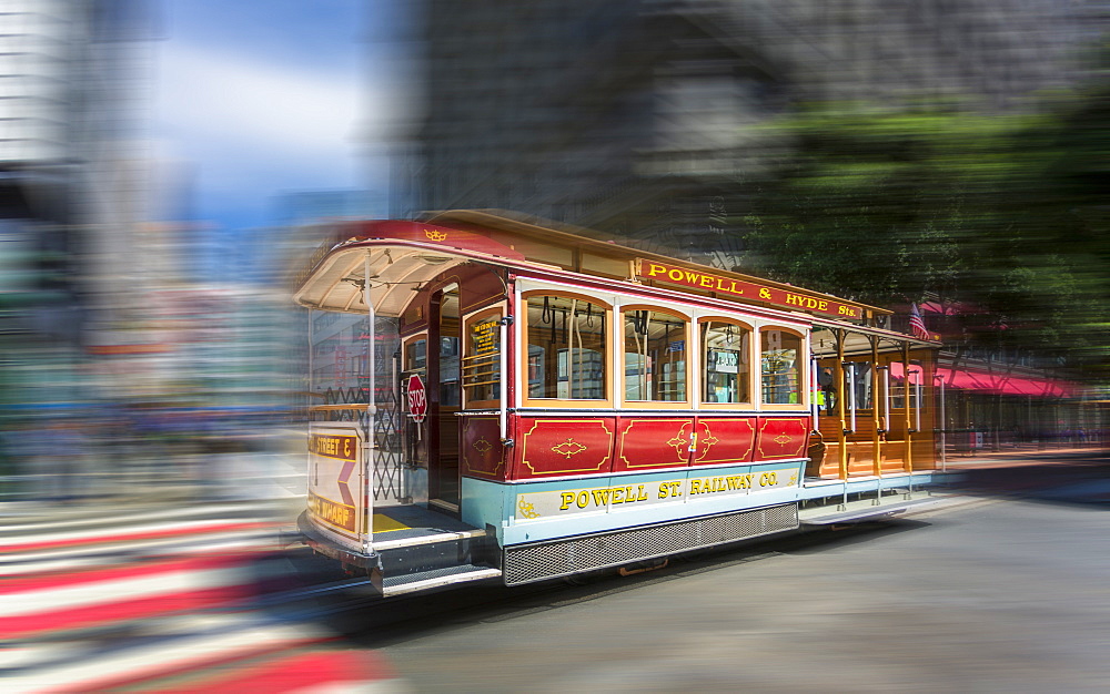 Fast moving cable car in San Francisco, California, United States of America, North America