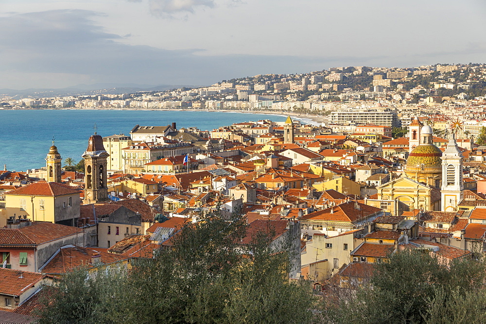 View from Castle Hill down to the old town of Nice, Alpes Maritimes, Cote d'Azur, French Riviera, Provence, France, Mediterranean, Europe