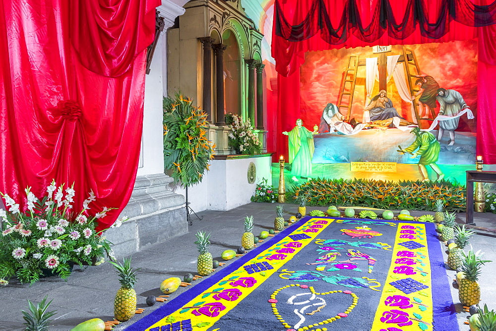 Vigil on the fifth weekend of Lent 2017 inside the La Merced Cathedral in Antigua, Guatemala, Central AmericaVigil on the fifth weekend of Lent 2017 inside the La Merced Cathedral in Antigua, Guatemala, Central America