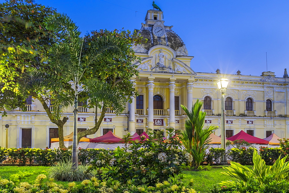 The town hall of Retalhuleu at the main square during dusk, Retalhuleu, Guatemala, Central America