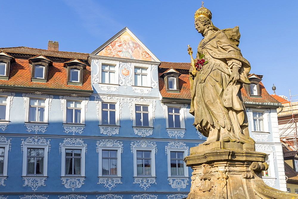 The Statue of Empress Kunigunda on the Lower Bridge, Bamberg, UNESCO World Heritage Site, Upper Franconia, Bavaria, Germany, Europe