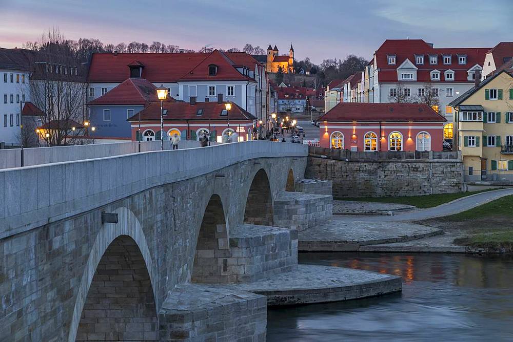 View from the Stone Bridge to the quarter Stadtamhof, Regensburg, UNESCO World Heritage Site, Bavaria, Germany, Europe