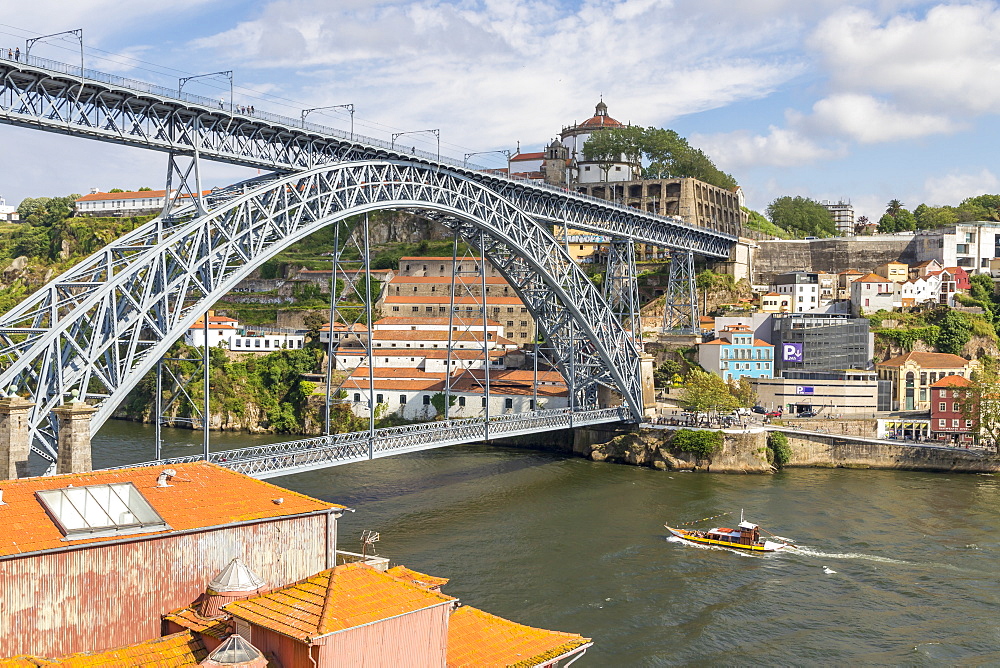 Dom Luis I Bridge over Douro River, Porto, Portugal, Europe