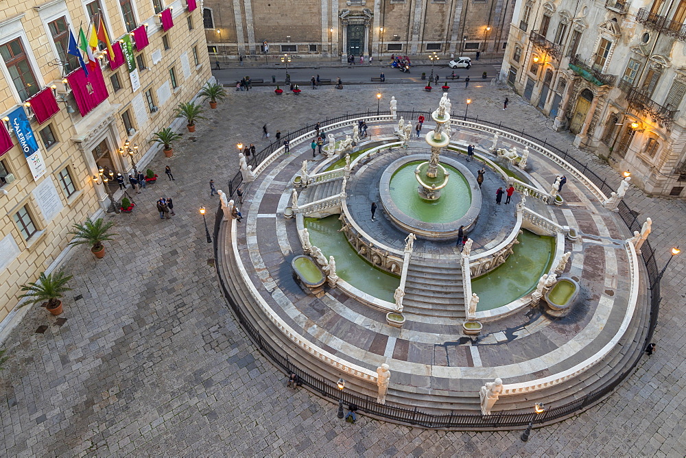 The Praetorian Fountain (Fontana Pretoria), Palermo, Sicily, Italy, Europe