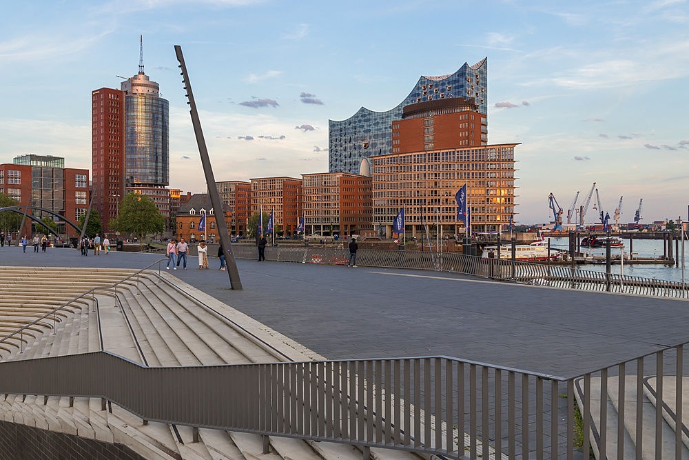 Elbphilharmonie building seen from the Elbpromenade walkway, Hamburg, Germany, Europe