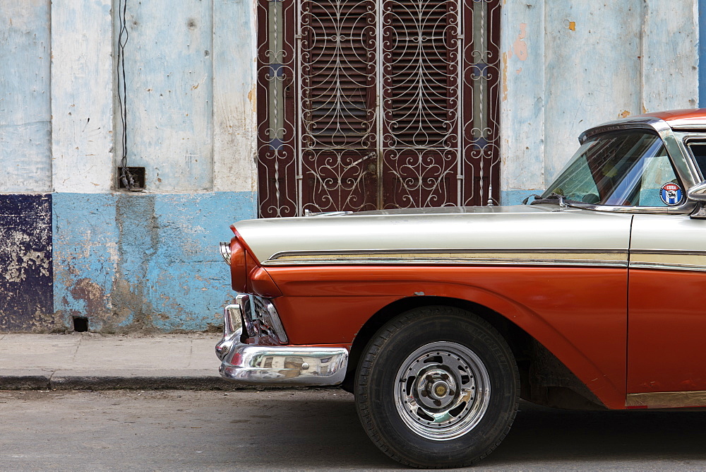 Front section of vintage American car parked on a street in Havana, Cuba, West Indies, Caribbean, Central America