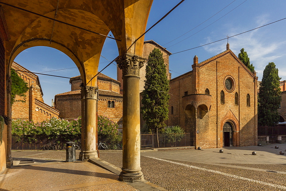 Piazza San Lorenzo, Bologna, Emilia-Romagna, Italy, Europe