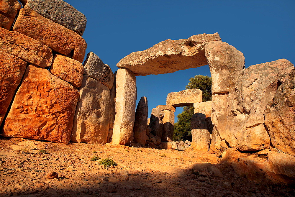 Naveta des Tudons, Minorca, Balearic Islands, Spain, Mediterranean, Europe