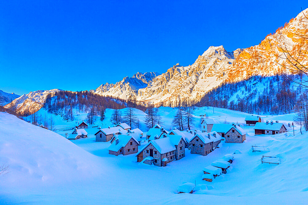 Alpe Crampiolo, Val d'Ossola, Verbano Cusio Ossola, Piemonte, Italy, Europe