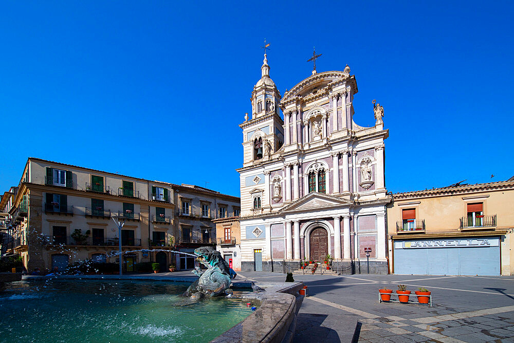 Church of Santa Maria la Nova, Piazza Garibaldi, Caltanisetta, Sicily, Italy, Europe