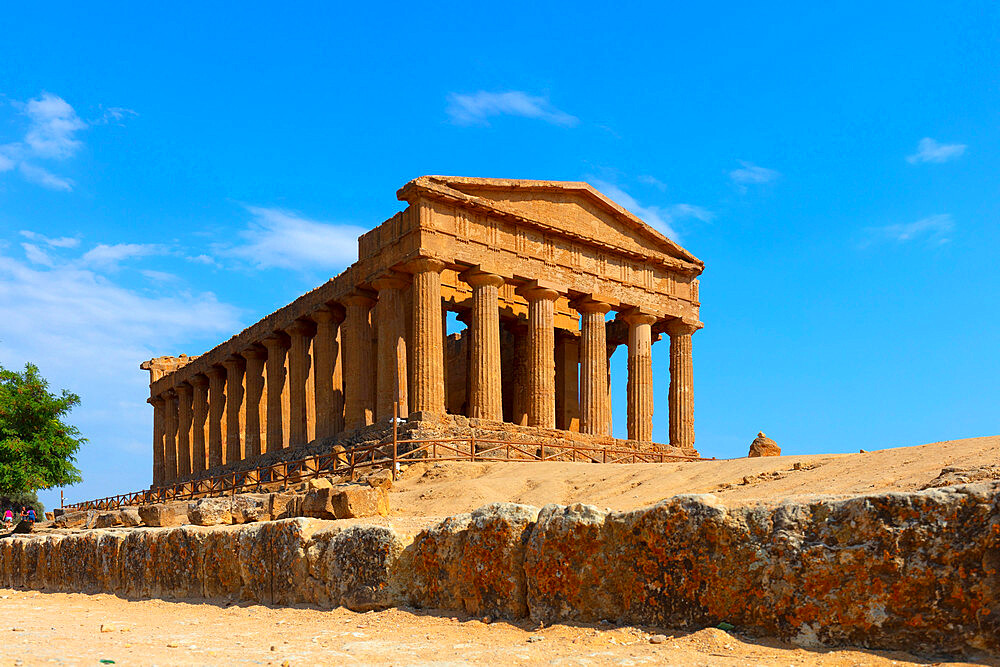 Temple of Concordia, Valley of the Temples, UNESCO World Heritage Site, Agrigento, Sicily, Italy, Europe