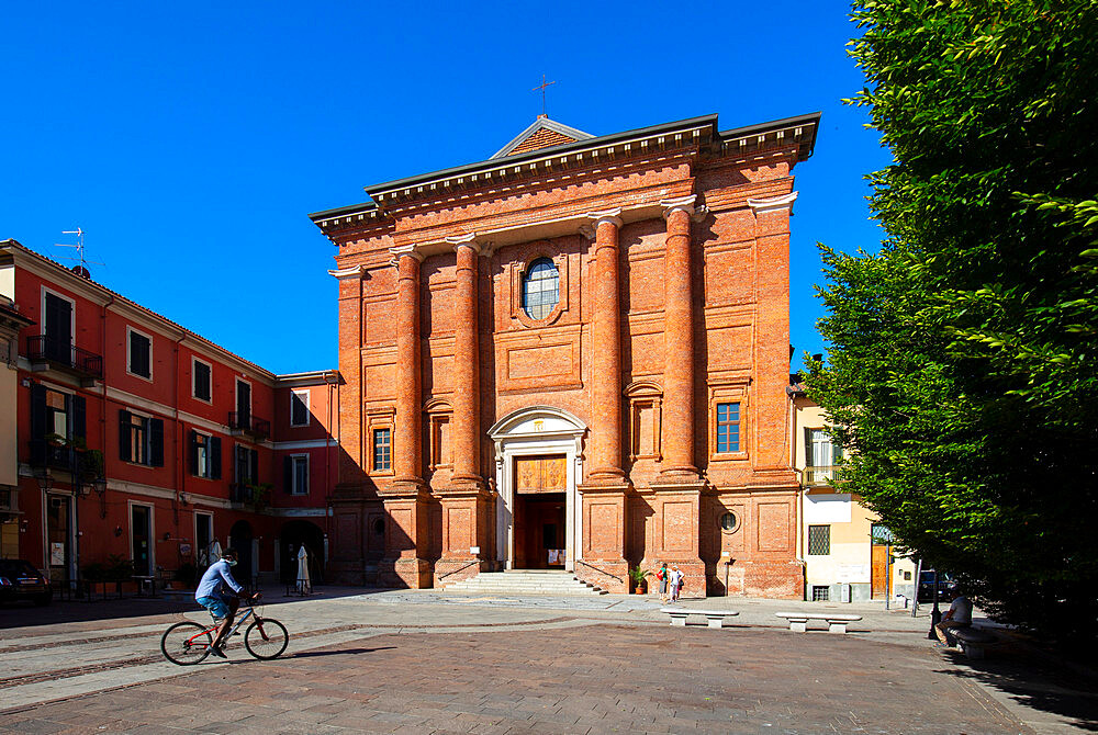 Church of Saints Stephen and Martin, Alessandria, Piedmont, Italy, Europe