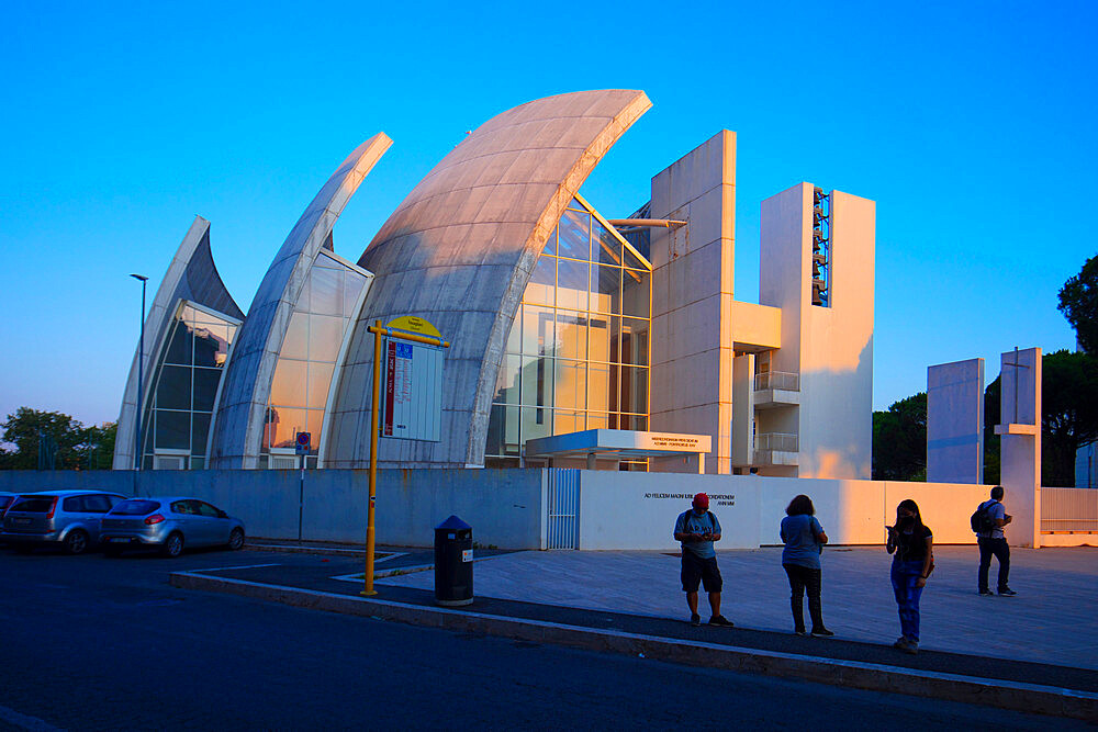 Dio Padre Miseracordioso church (Tor Tre Teste Church), architecture by Richard Meier, Rome, Lazio, Italy, Europe