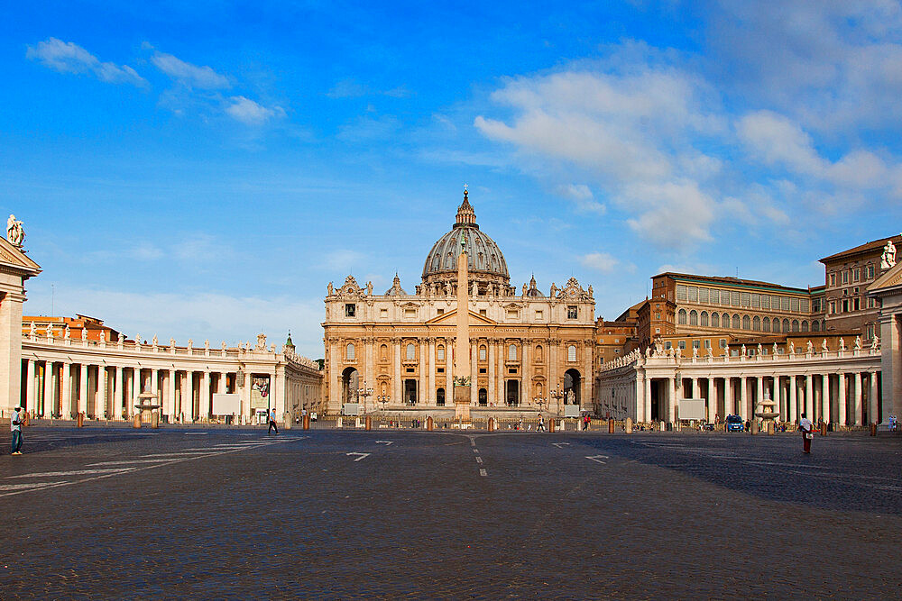 St. Peter's Basilica, Vatican City, UNESCO World Heritage Site, Rome, Lazio, Italy, Europe