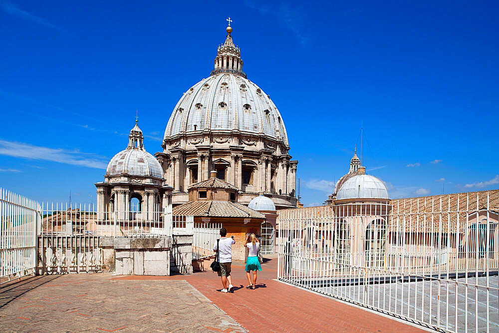 St. Peter's Basilica, Vatican City, UNESCO World Heritage Site, Rome, Lazio, Italy, Europe