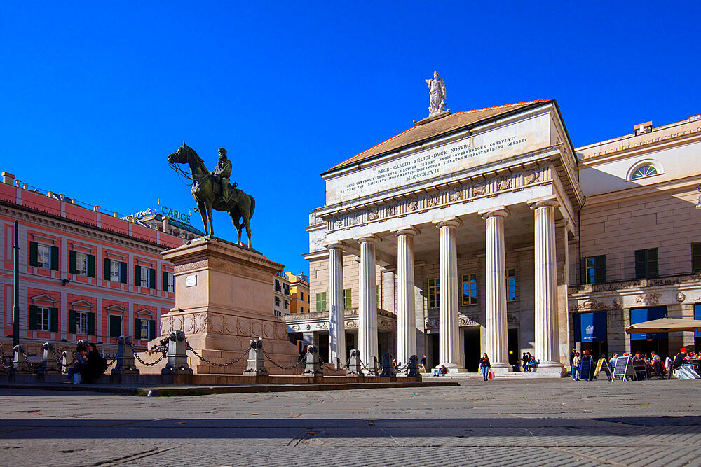 Carlo Felice Theather, Piazza De Ferrari, Genova (Genoa), Liguria, Italy, Europe