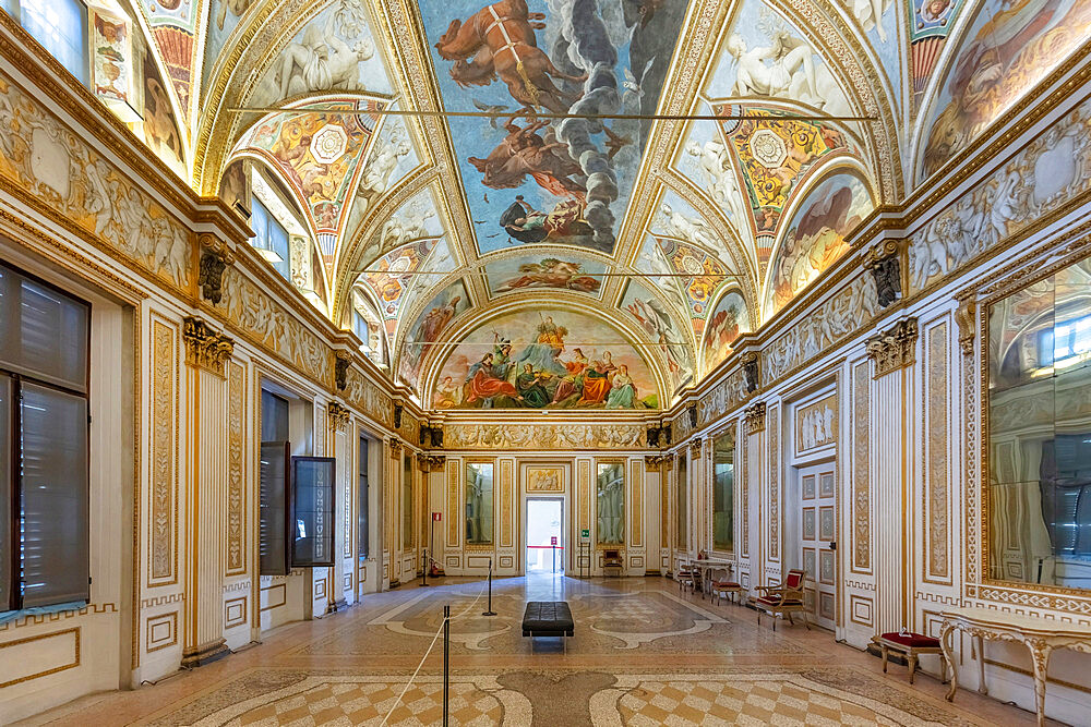 Gallery of Mirrors, Palazzo Ducale, UNESCO World Heritage Site, Mantova (Mantua), Lombardia (Lombardy), Italy, Europe