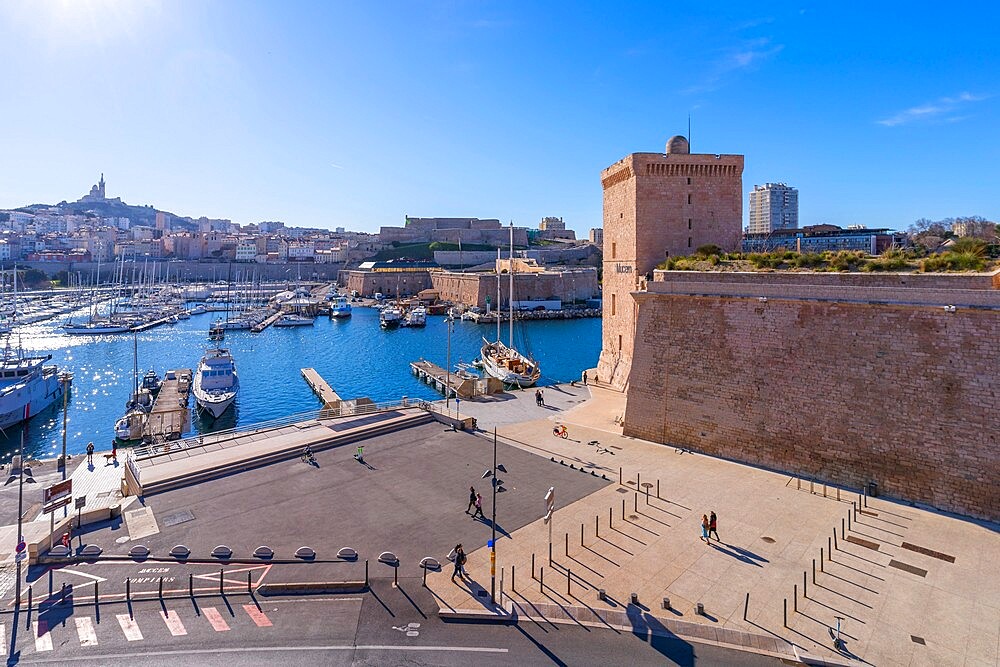 Quai du Port, Marseille, Provence-Alpes-Cote d'Azur, France, Mediterranean, Europe