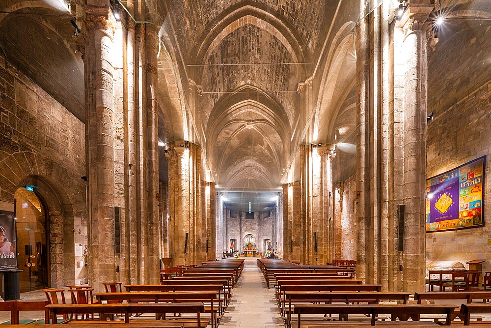 The Crypt, St. Victor's Abbey, Marseille, Provence-Alpes-Cote d'Azur, France, Mediterranean, Europe