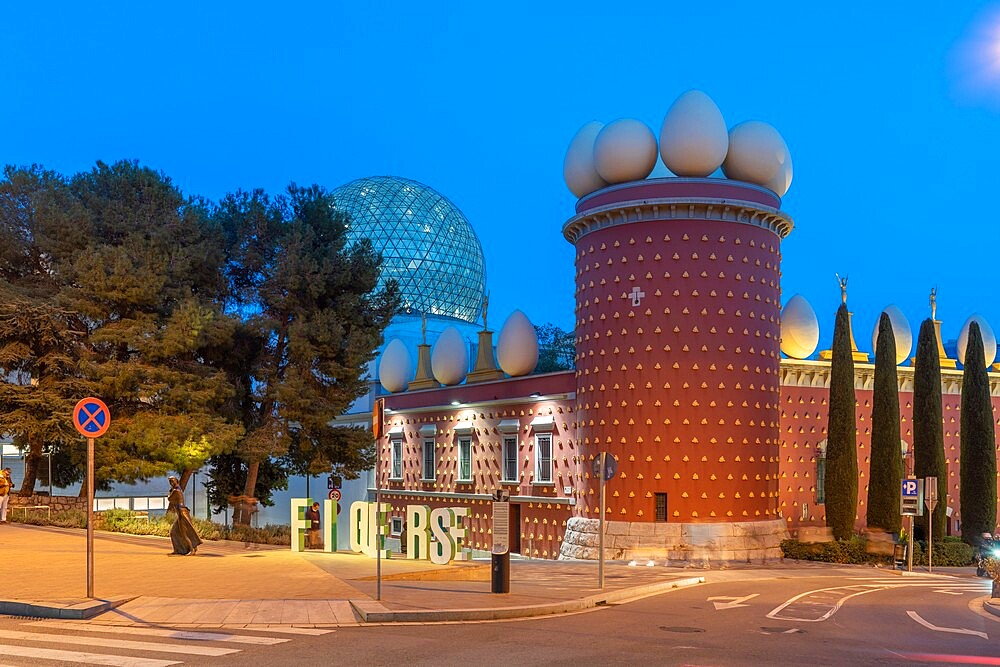 Dali's Theatre-Museum, Figueres, Giriona, Catalonia, Spain, Europe